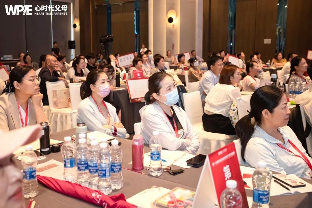 【家庭生态实操班】一位母亲哭诉说:“孩子跟‘坏孩子’一起玩,我该怎么办?”