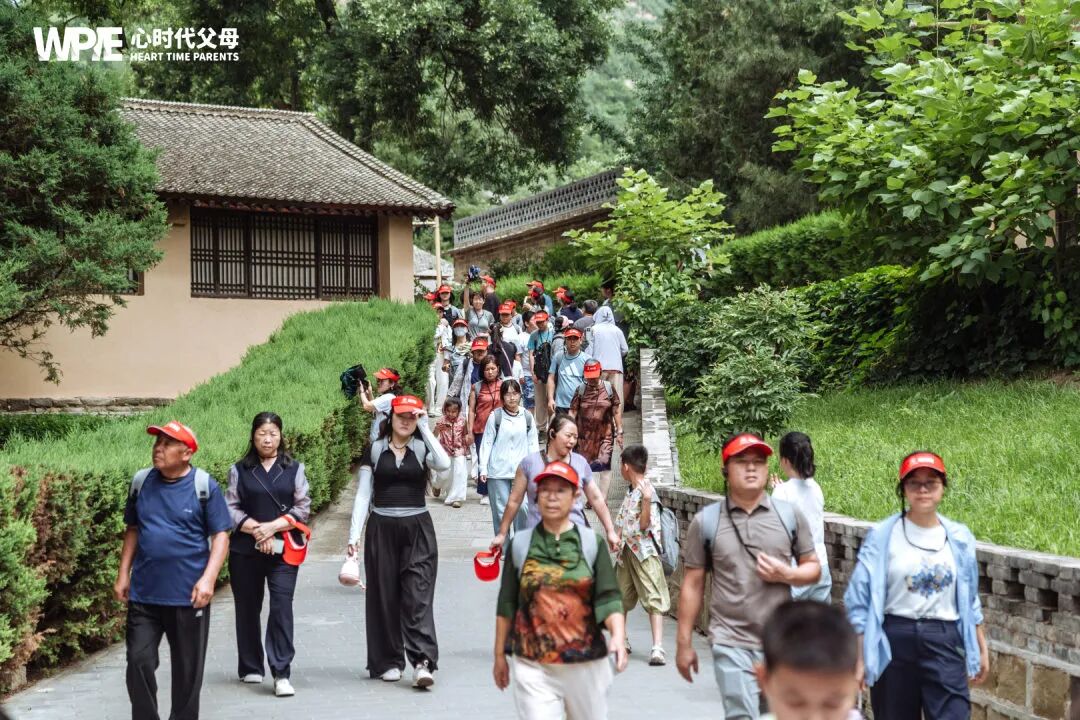 【365全年全家陪伴赢】当孩子说“他们不跟我玩”,父母别急着安慰,真正的狠招只有两个字!