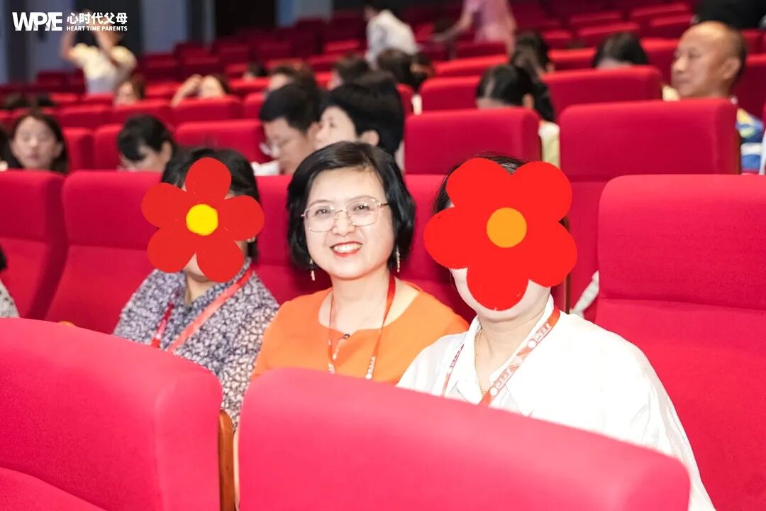 从“芯”动到“萍”稳,从学员到家人——心时代父母教育家的学习顾问,燃爆了!