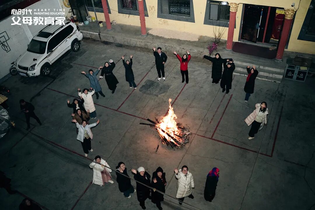 高二男孩因自己长不高而放弃学业?张兆鹏老师:“别劝他上学,先做这件事托住他!”