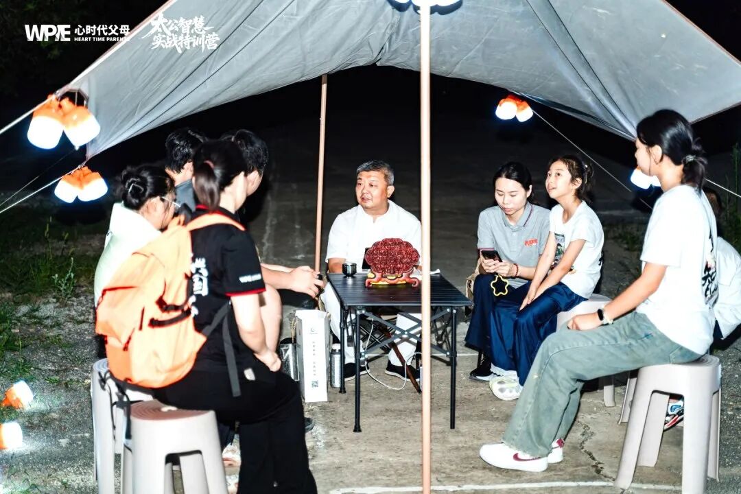 30年前的“坏”孩子,如今身家千万:别急着给孩子下定论,他的未来你想象不到