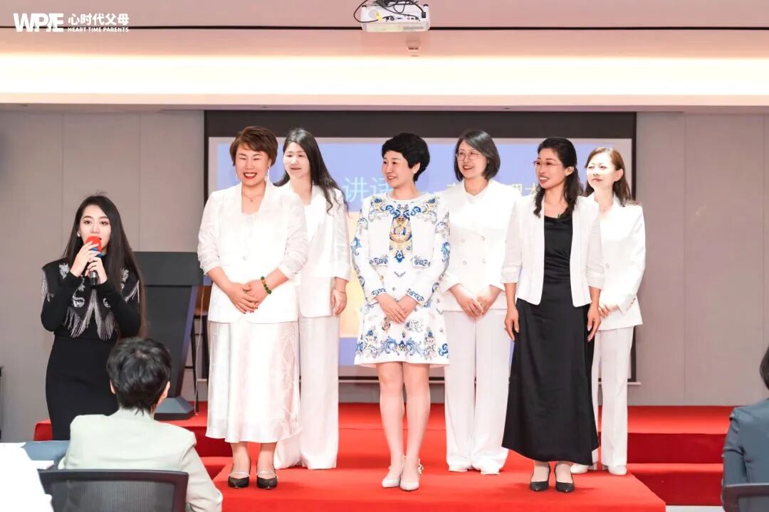 “我活成了好妈妈,却成为不了好女儿”:直到退出这场心理游戏,我才真正看见母亲