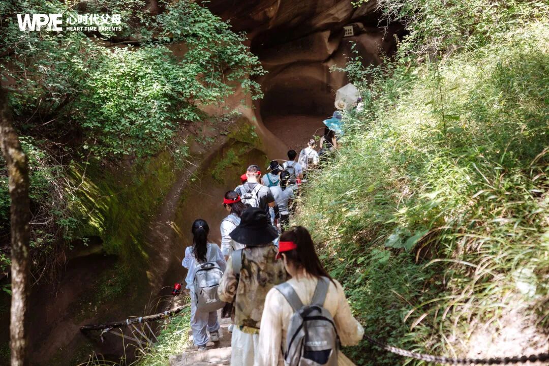 一场暴雪停课,一次亲子心理体验:当“玩透”成为自律的起点