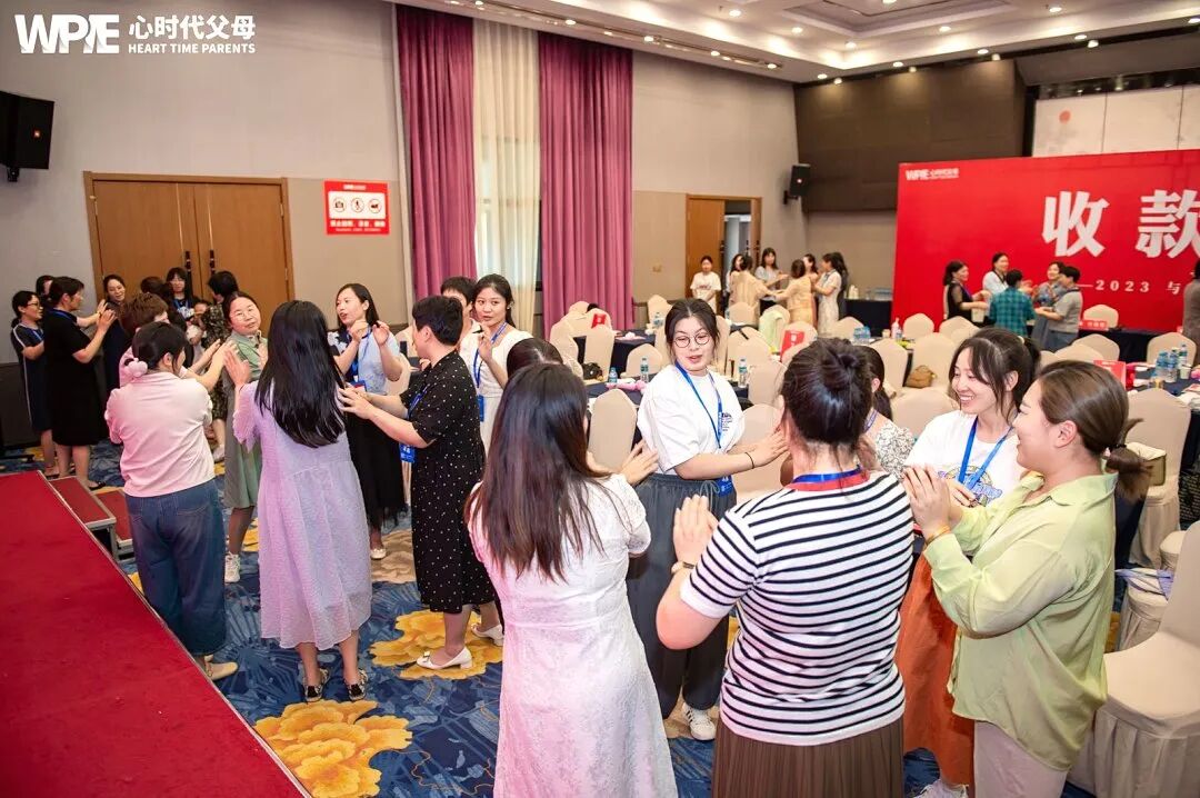 【女性力量中级班】“我为你放弃了骑行,你还想怎样?”——牺牲感,是亲密关系里最毒的“毒药”!