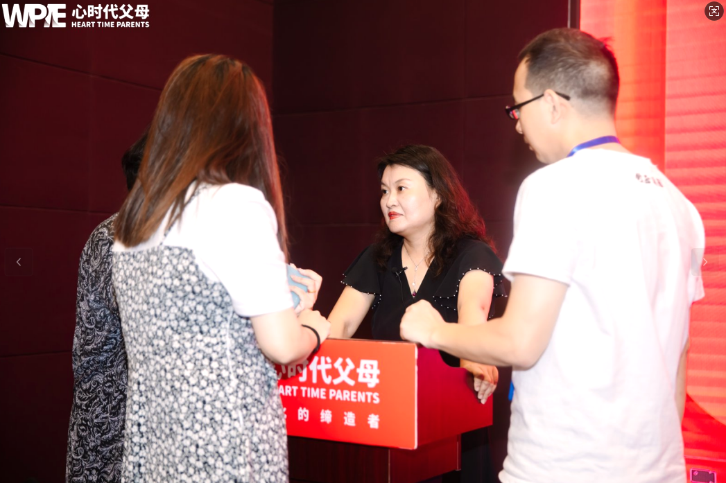 【女性力量中级班】“我为你放弃了骑行,你还想怎样?”——牺牲感,是亲密关系里最毒的“毒药”!