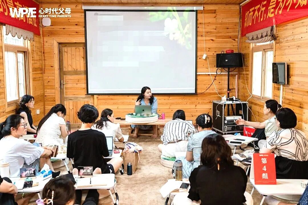 别把“一直在”,当成理所当然,别等灯灭了、水停了、人走了,才想起说一声“谢谢”