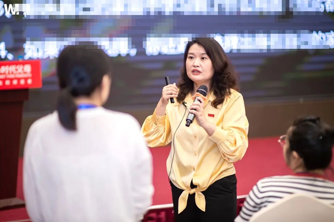 “父子俩吵得不可开交,我该站在谁这边?”——文聪老师:“这场‘战争’,儿子必须输!”