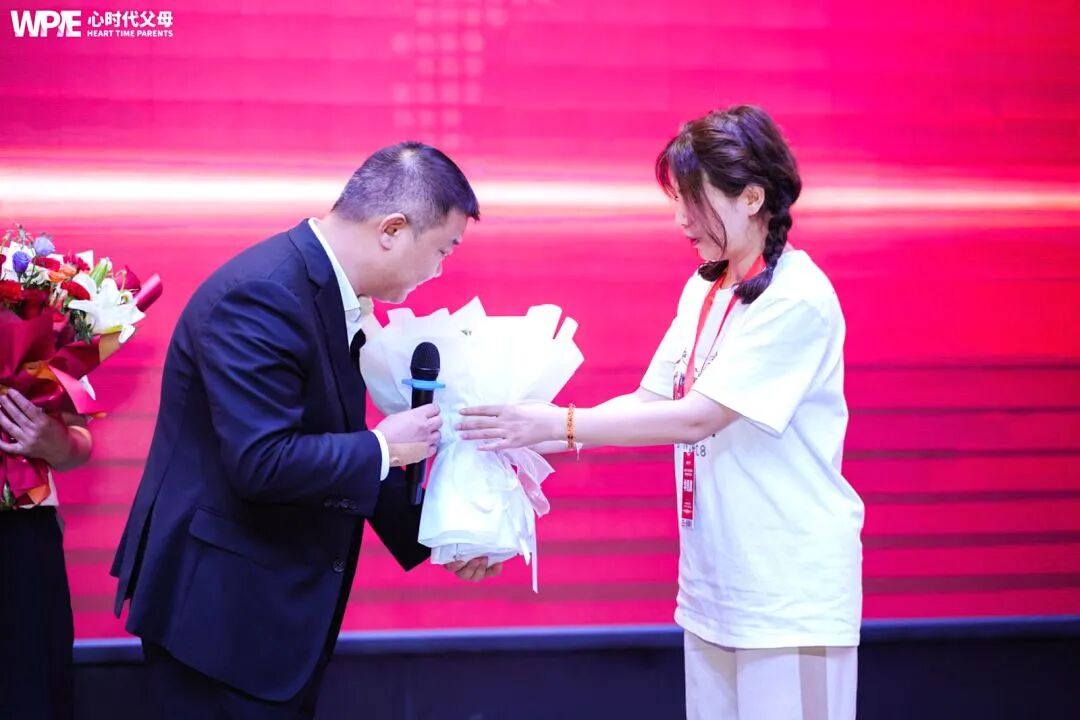 【家庭生态导师班】“妈,你把他领走吧!”“我不领!”——那一刻,男孩儿觉得全世界都不要他了