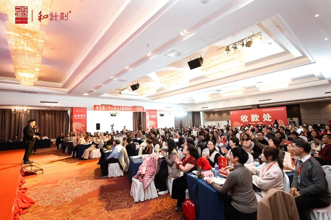 【家庭生态导师班】“我家不养废物!”——孩子厌学多年后,我把他心里的那首歌写了出来