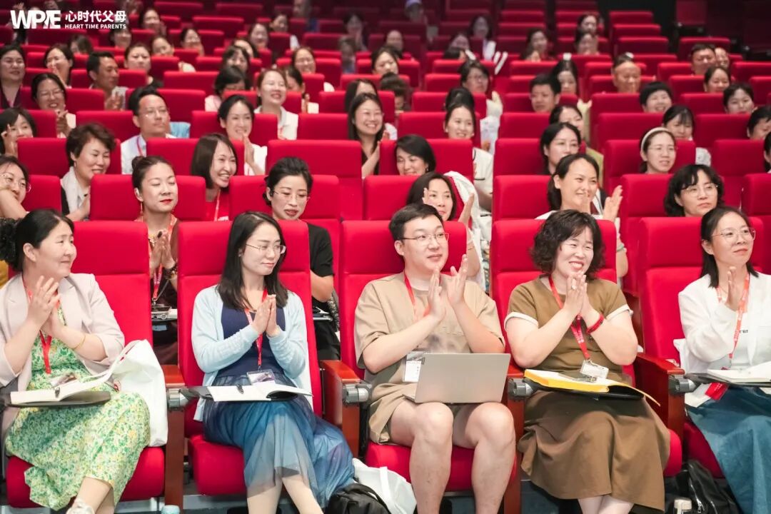 “妈妈,历史老师怀疑我抄答案!”——我的第一反应差点害了她