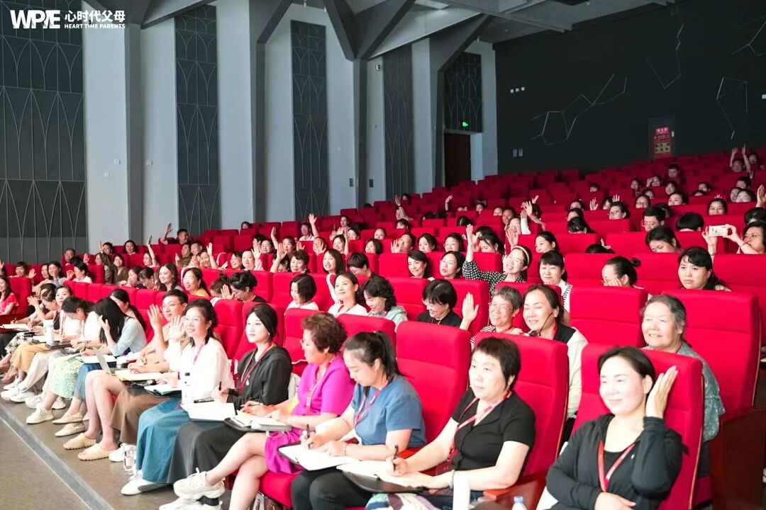 “妈妈,历史老师怀疑我抄答案!”——我的第一反应差点害了她