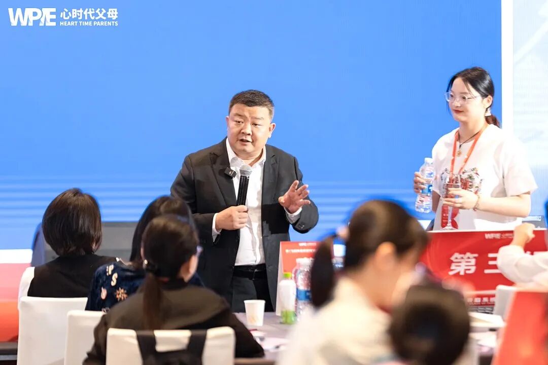 顶嘴、沉默、摔门、沉迷手机的孩子——他们不是“坏”,而是在“求助”!
