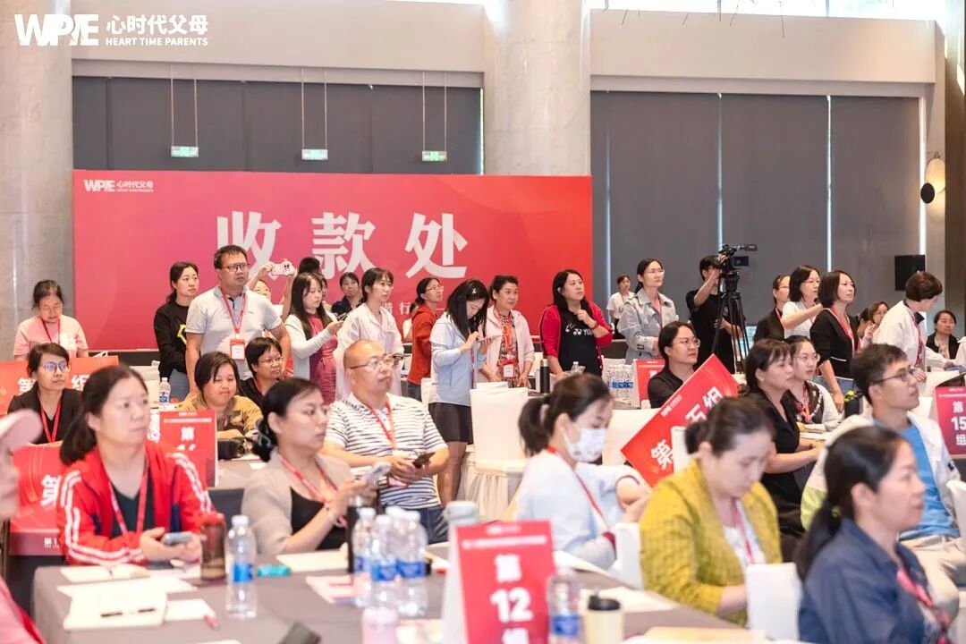 顶嘴、沉默、摔门、沉迷手机的孩子——他们不是“坏”,而是在“求助”!