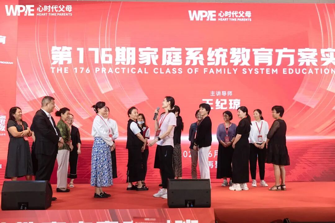 顶嘴、沉默、摔门、沉迷手机的孩子——他们不是“坏”,而是在“求助”!