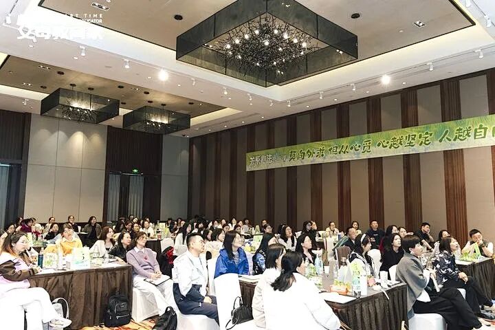哭诉群变报喜群?王克老师学员报喜:班级第一、入团名额、情绪稳定……一个接一个!