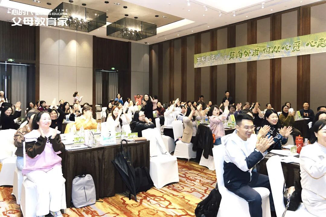 直播时被骂“骗子”，王克老师笑了：“但凡跟他多说一句，你就输了”