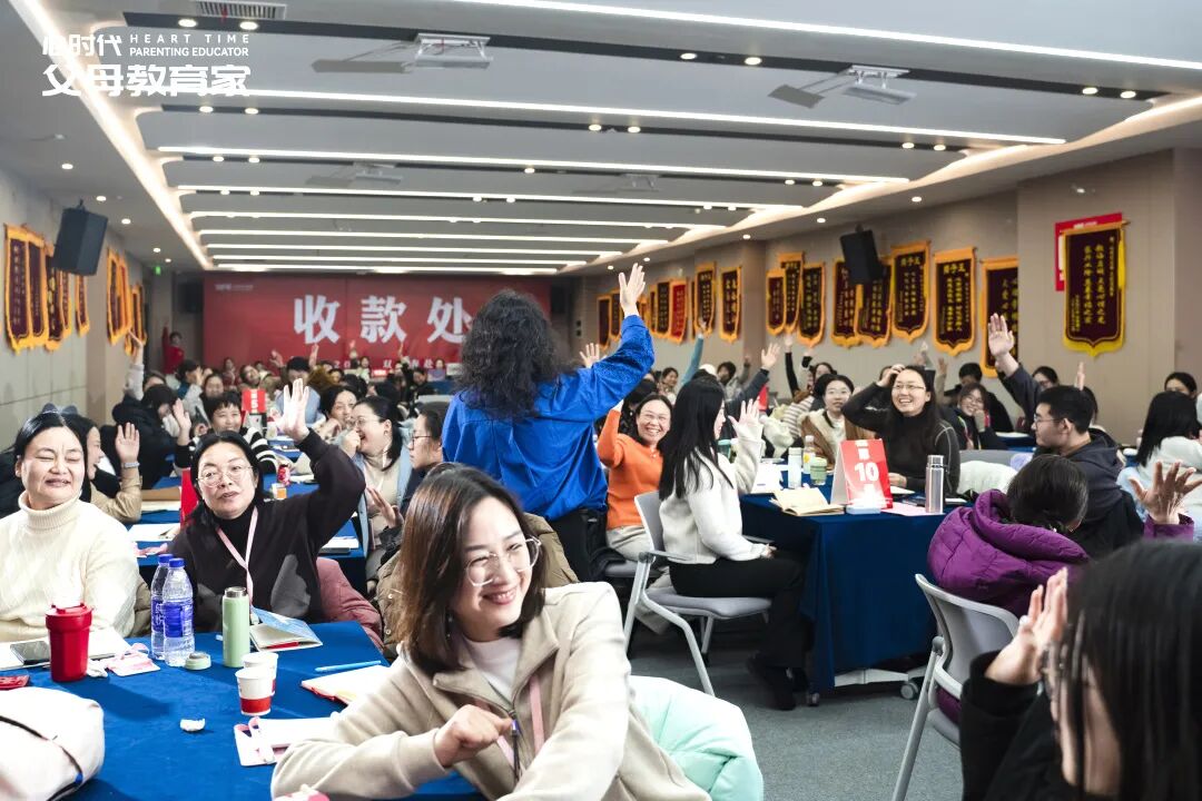 【女性力量初级班】结婚14年,钱全上交,爱人打赏主播刷光几十万!——直到我诊断出抑郁,才发现自己一直被PUA