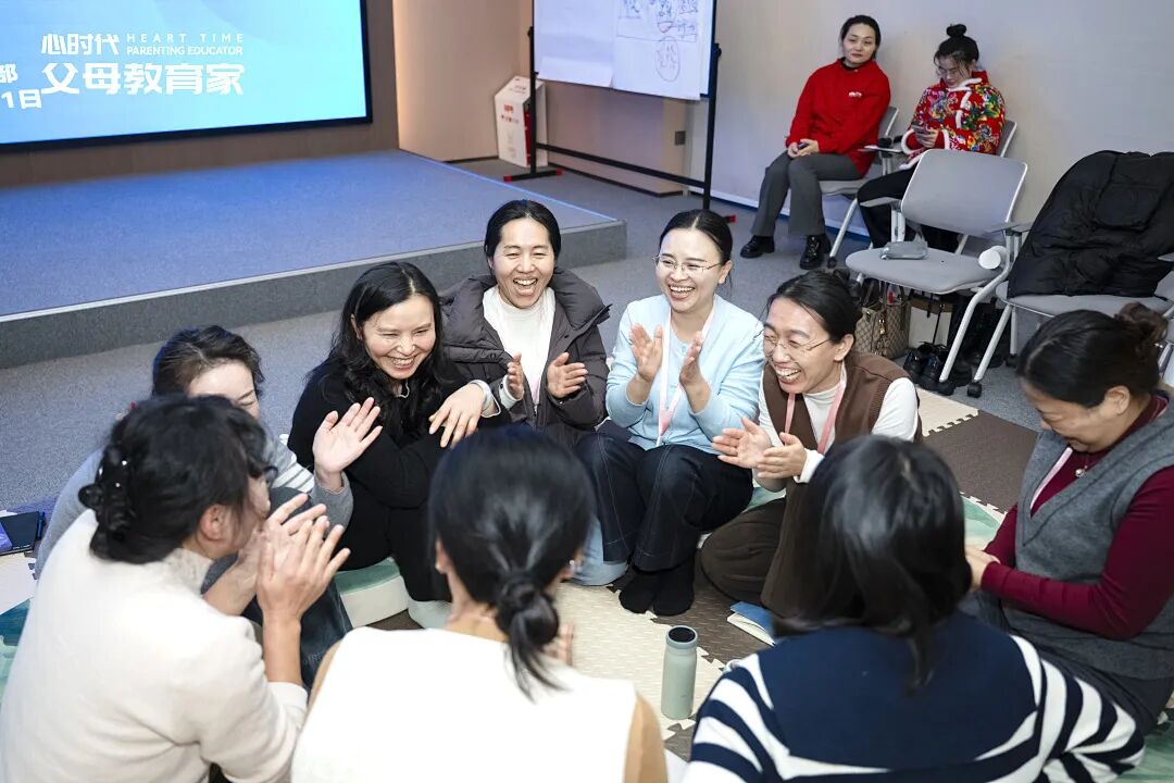 海勇老师用一个小测试戳破教育真相:多少父母自诩对孩子“掏心掏肺”,却从未真正“用心”!