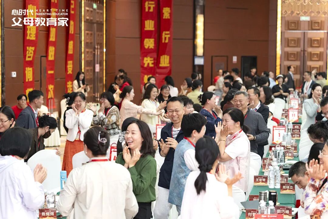 【心理咨询实战班】“怕店员失望,更怕被看不起”——你也是那个硬着头皮买单的人吗?