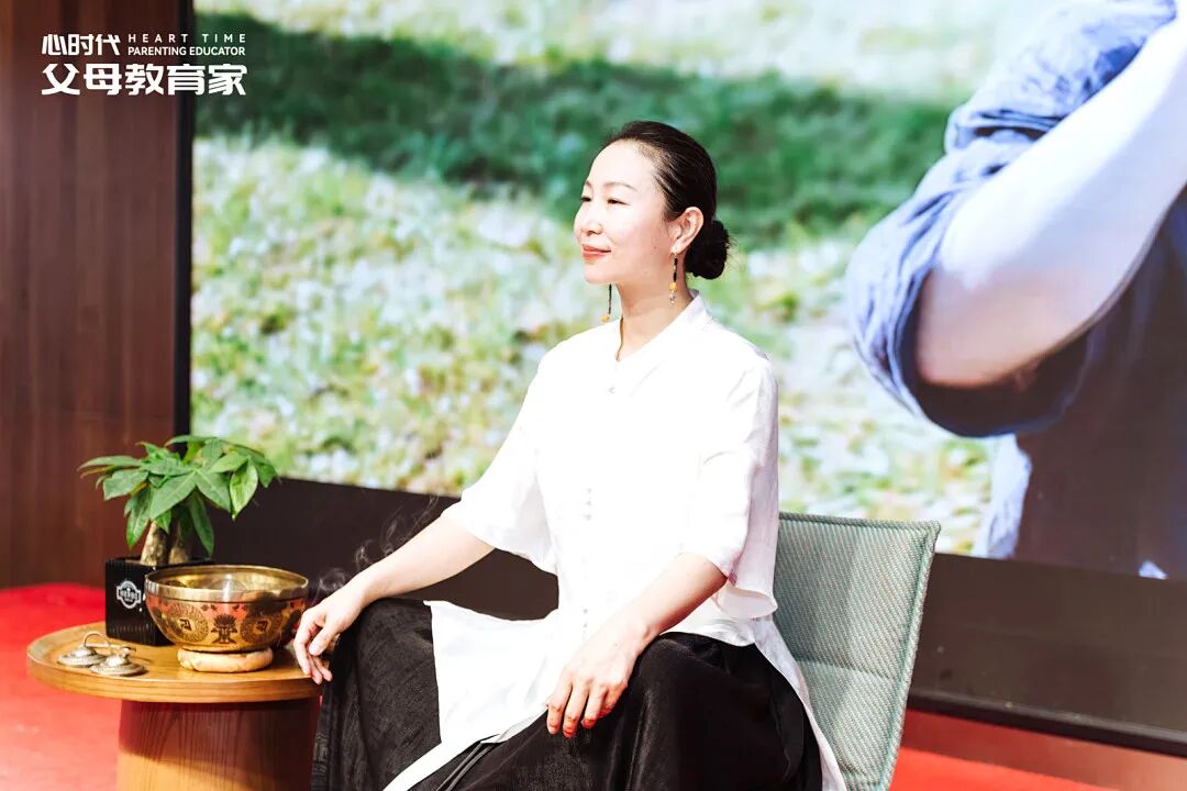 儿子不上学拿轻生威胁,父亲当场跪求老师“帮帮我!”——王克老师的回答戳中无数父母的心