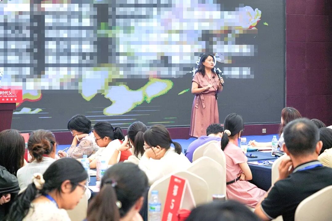你以为孩子不上学是因为脱发?文聪老师一语道破:“他是先不想学了,才拿脱发当‘替罪羊’!”