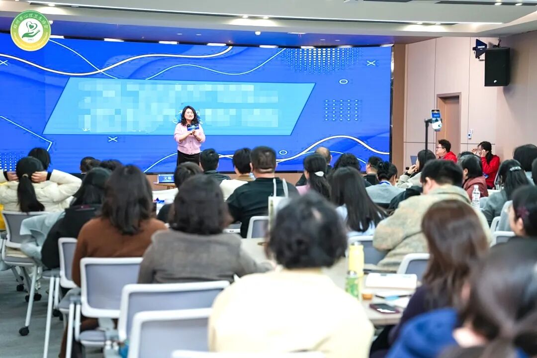 老公听完上午场后惦记着下午场:文聪老师的沙龙会到底有什么魔力?