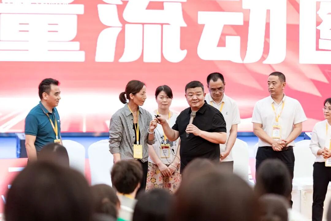 父母少说一句话,孩子反而更主动!