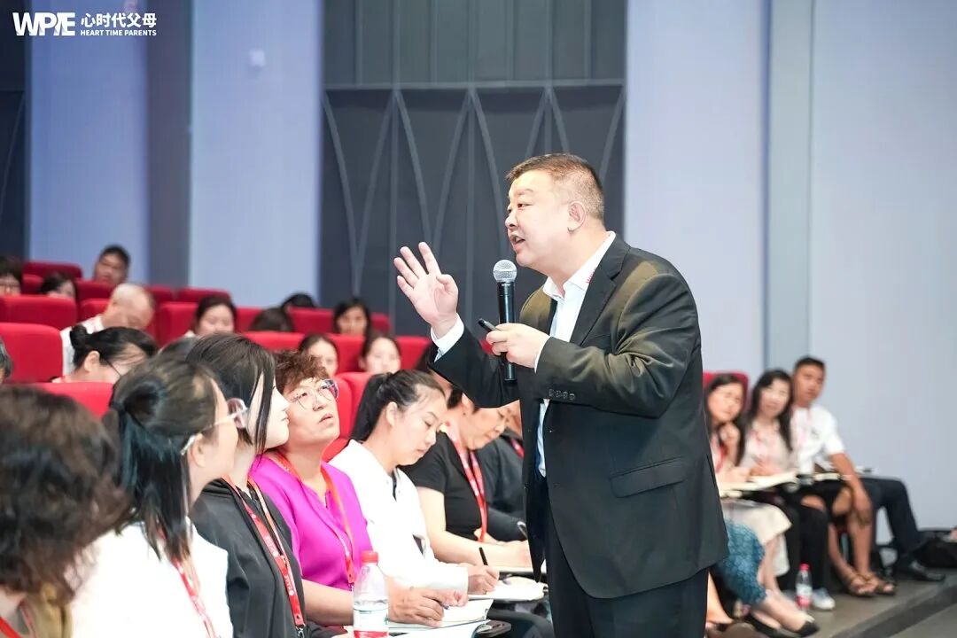 【家庭生态导师班】从学霸到倒数,那个“坠落”的尖子生,戳痛了无数父母的心!