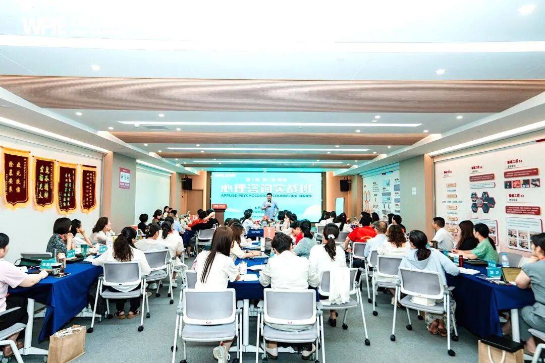 怕别人对自己失望?兆鹏老师:“那就练‘让别人失望’的能力!”