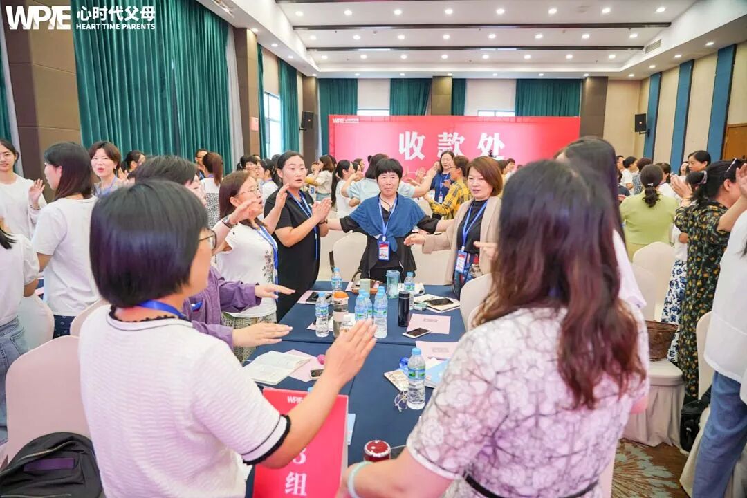 “你不是不会说话,而是不想”——别拿原生家庭的痛,当作伤害孩子的理由!