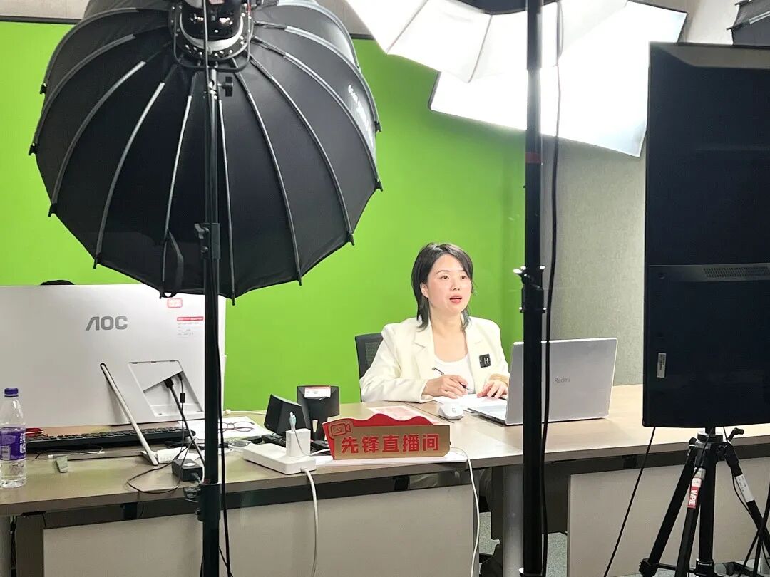 “心家人”瑞星——从卖高端服装到心时代父母教育家员工,她说:“这是我干过最值的工作!”