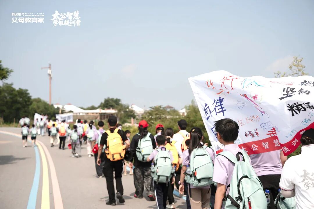 老公常年不在家,却在冲突中挡在我前面——那一刻,我才真正读懂什么是“家庭第一定律”!