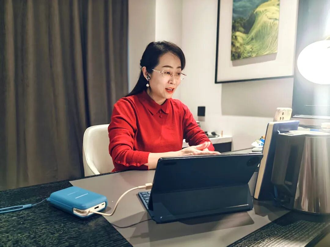 【金麒麟人生导师】高鸽老师:“那个说‘我也想考好,可是我总做不到’的男孩,后来不再用‘听话’伪装自己了”