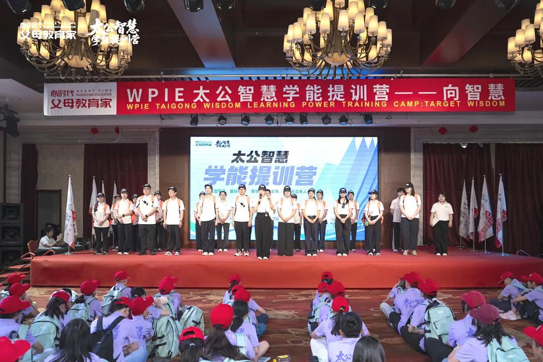 老公常年不在家,却在冲突中挡在我前面——那一刻,我才真正读懂什么是“家庭第一定律”!