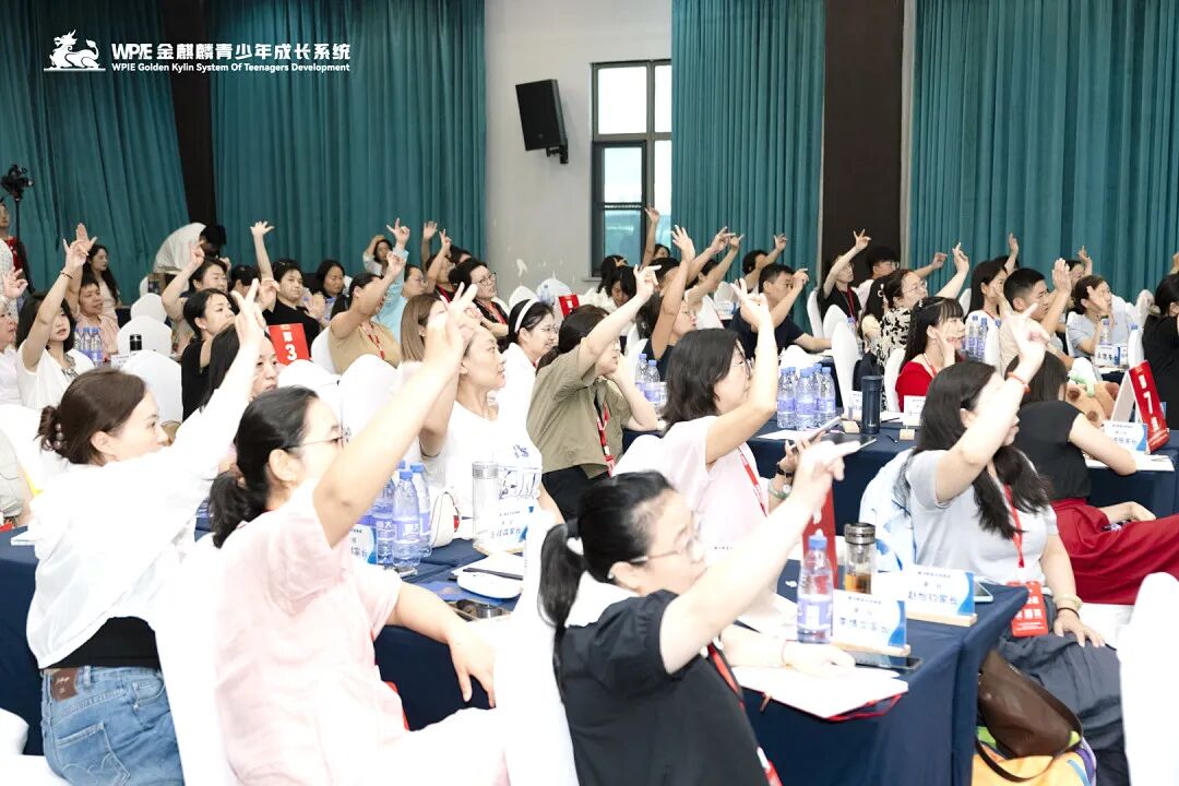 儿子3000米体测跑吐,我却只夸他坚强:直到学会王纪琼院长的“接话技术”后,我才意识到......